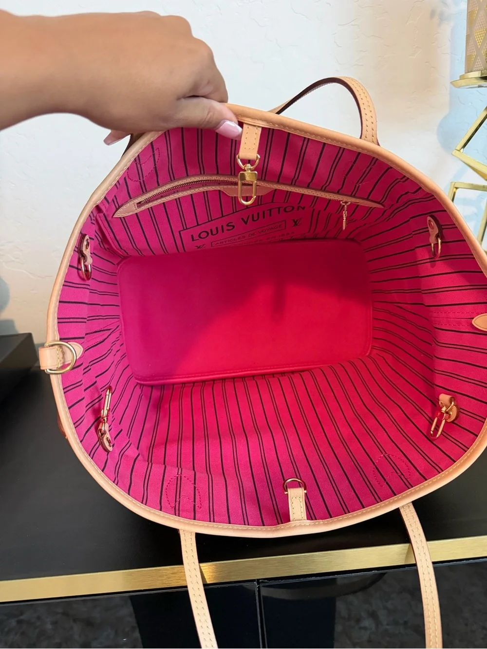 Louis Vuitton Neverfull Bandoulière Inside Out MM Rose Pondichery